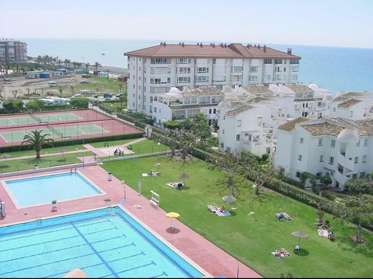 Apartamento Coral Beach Торокс Екстериор снимка